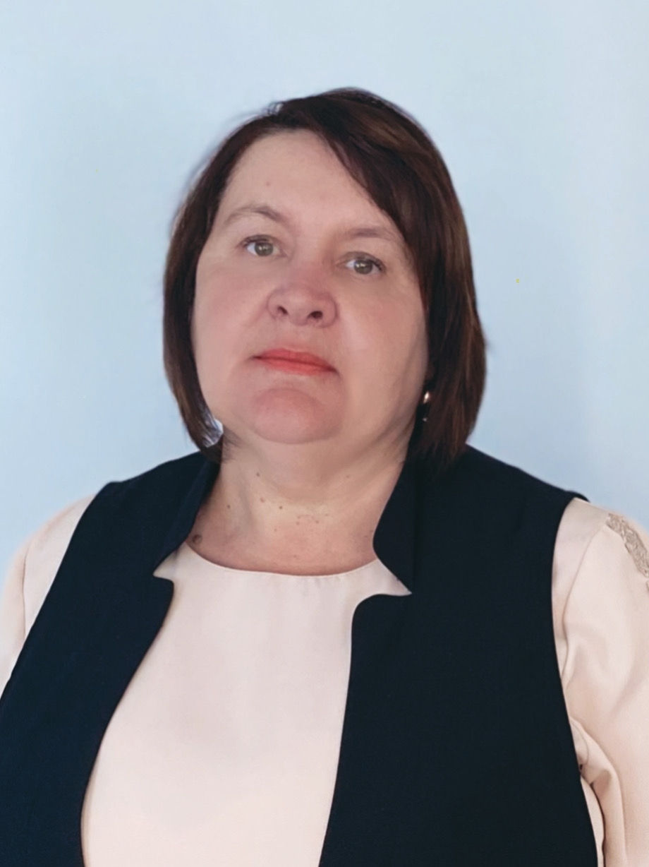 Шахматова Бэлла Анатольевна.